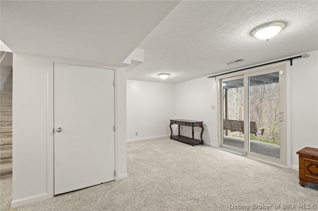 6775 Brookside Drive NE, Lanesville, IN 47136