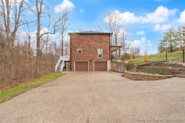 6775 Brookside Drive NE, Lanesville, IN 47136