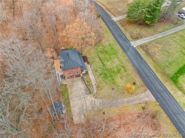 6775 Brookside Drive NE, Lanesville, IN 47136