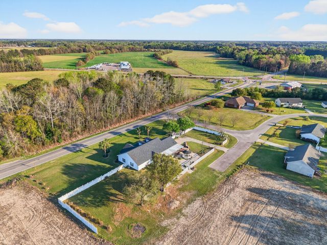 3188 Raccoon Road, Manning, SC 29102