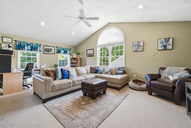 40 Chestnut Grove Avenue, Cumberland, RI 02864