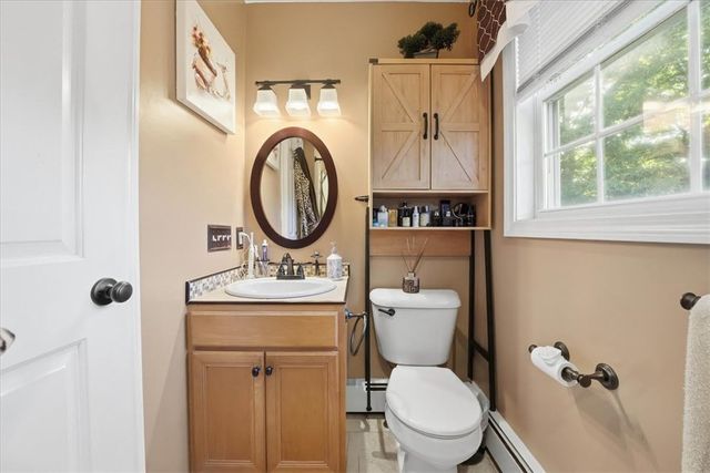 40 Chestnut Grove Avenue, Cumberland, RI 02864