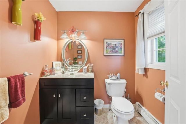 40 Chestnut Grove Avenue, Cumberland, RI 02864