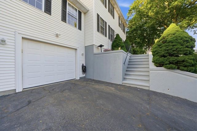 40 Chestnut Grove Avenue, Cumberland, RI 02864