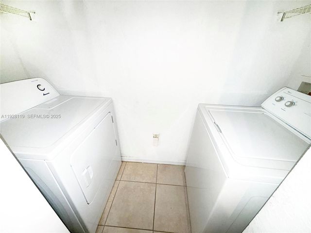 308 Belmont Ln 308, North Lauderdale, FL 33068