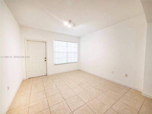 308 Belmont Ln 308, North Lauderdale, FL 33068