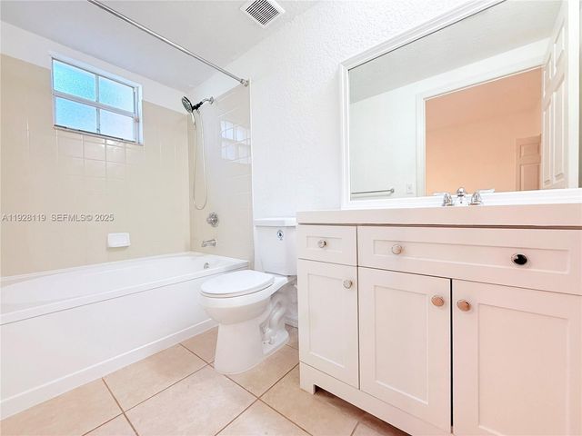 308 Belmont Ln 308, North Lauderdale, FL 33068