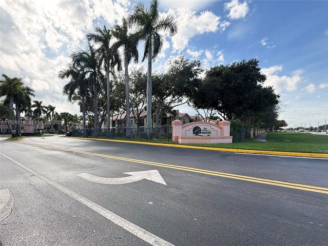 308 Belmont Ln 308, North Lauderdale, FL 33068