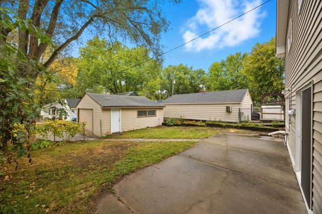 2931 Chowen Avenue N, Robbinsdale, MN 55422