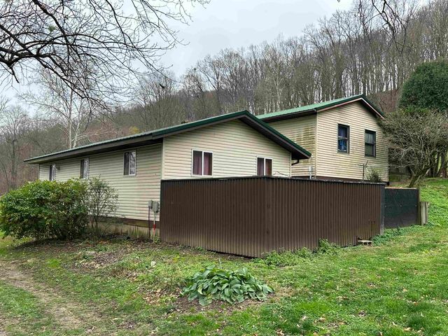 15850-2 WITT ROAD, Shoals, IN 47581