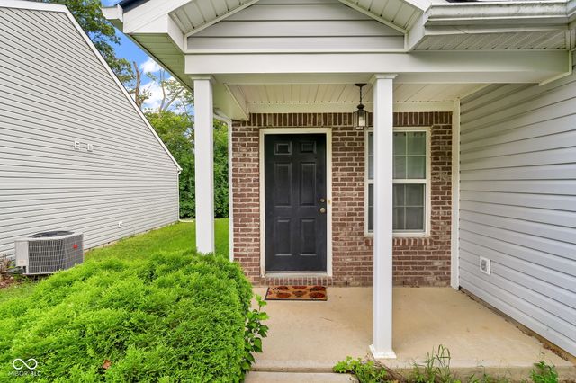 11412 Long Lake, Indianapolis, IN 46235