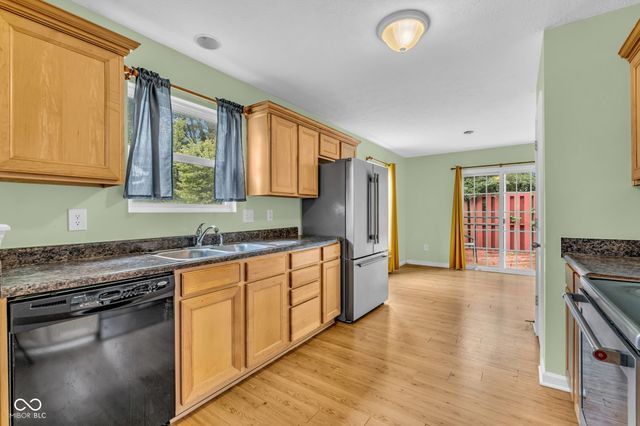 11412 Long Lake, Indianapolis, IN 46235