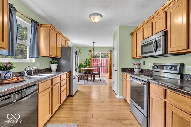 11412 Long Lake, Indianapolis, IN 46235