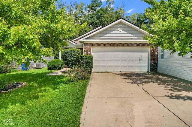 11412 Long Lake, Indianapolis, IN 46235