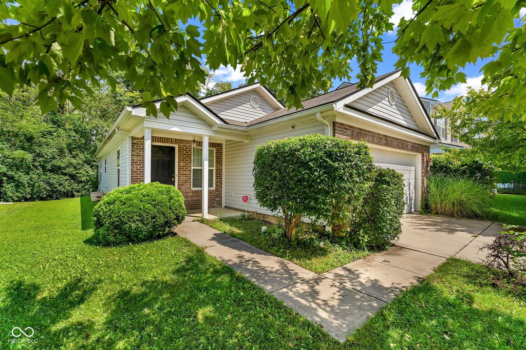 11412 Long Lake, Indianapolis, IN 46235