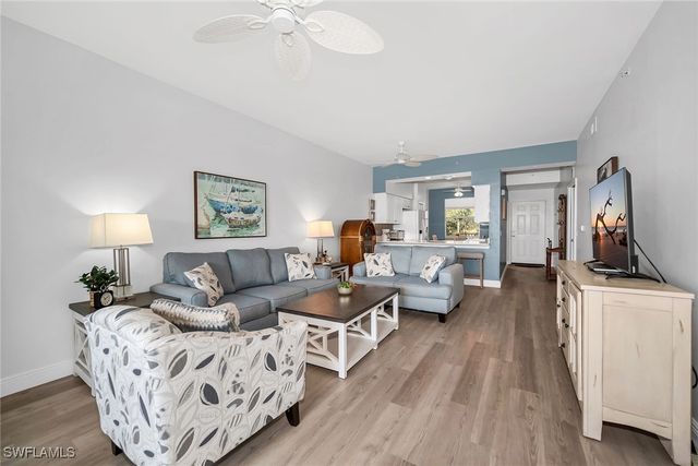 2740 Cypress Trace CIR 2725, Naples, FL 34119