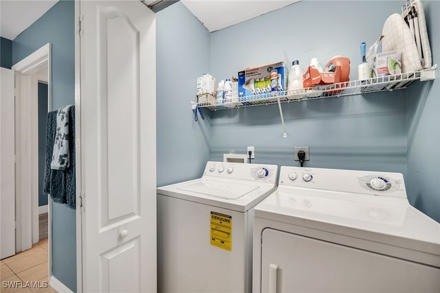 2740 Cypress Trace CIR 2725, Naples, FL 34119