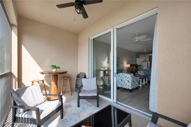 2740 Cypress Trace CIR 2725, Naples, FL 34119