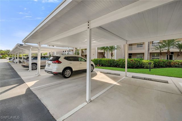 2740 Cypress Trace CIR 2725, Naples, FL 34119