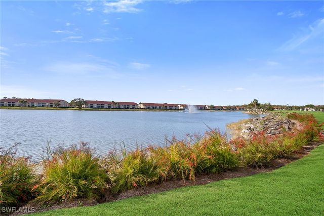 2740 Cypress Trace CIR 2725, Naples, FL 34119