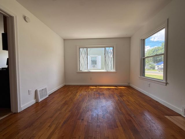 1520 Bronx Avenue, Kalamazoo Twp, MI 49048