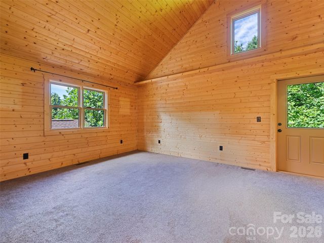 51 Stony Pond Lane, Canton, NC 28716