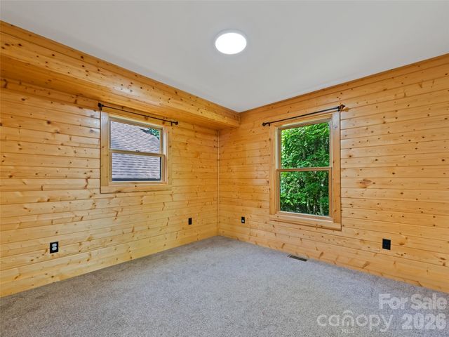 51 Stony Pond Lane, Canton, NC 28716