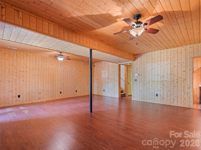51 Stony Pond Lane, Canton, NC 28716