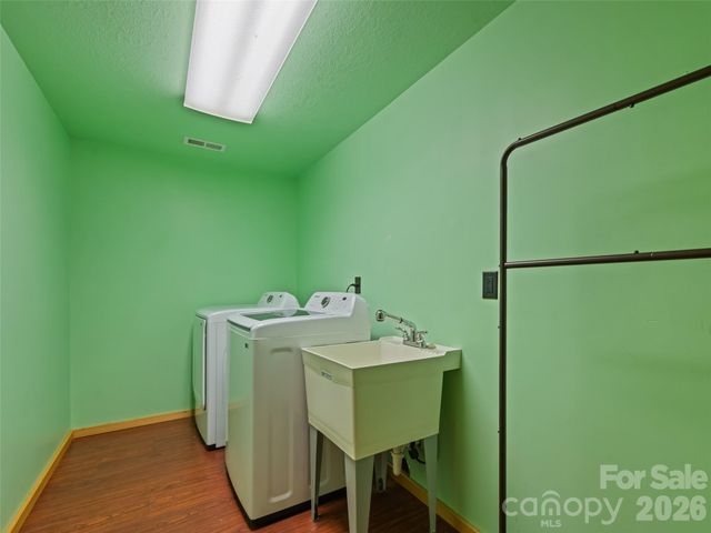 51 Stony Pond Lane, Canton, NC 28716