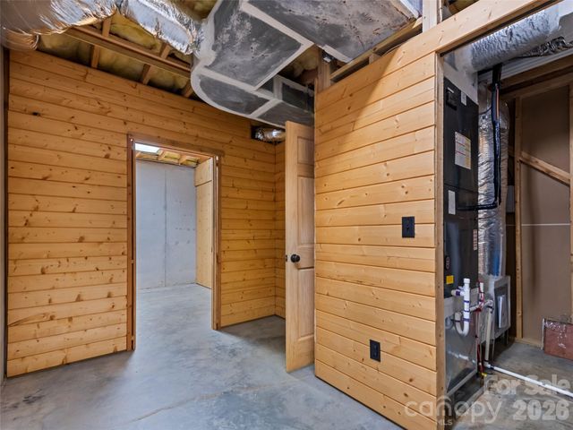 51 Stony Pond Lane, Canton, NC 28716
