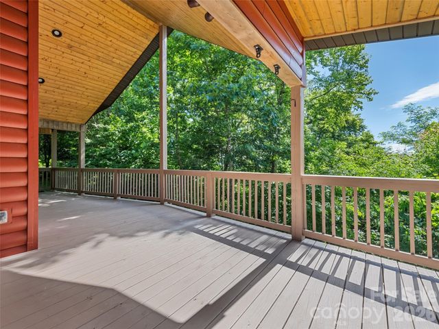 51 Stony Pond Lane, Canton, NC 28716