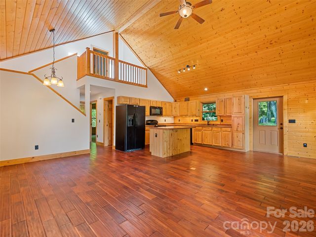 51 Stony Pond Lane, Canton, NC 28716