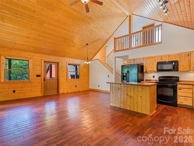 51 Stony Pond Lane, Canton, NC 28716