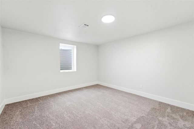 2126 S Yarrow Street, Lakewood, CO 80227