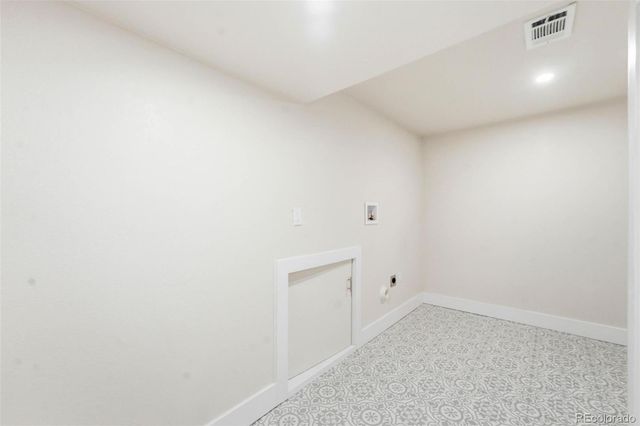 2126 S Yarrow Street, Lakewood, CO 80227