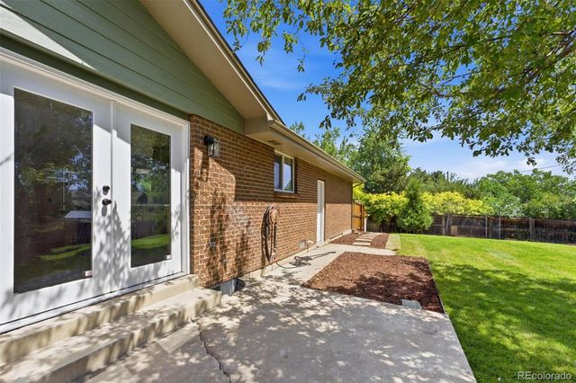 2126 S Yarrow Street, Lakewood, CO 80227