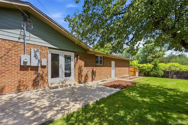 2126 S Yarrow Street, Lakewood, CO 80227