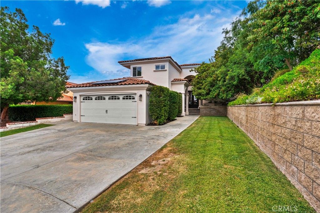 Image 15 of property listing at 29723 Eagle Point Drive, Canyon Lake, CA 92587