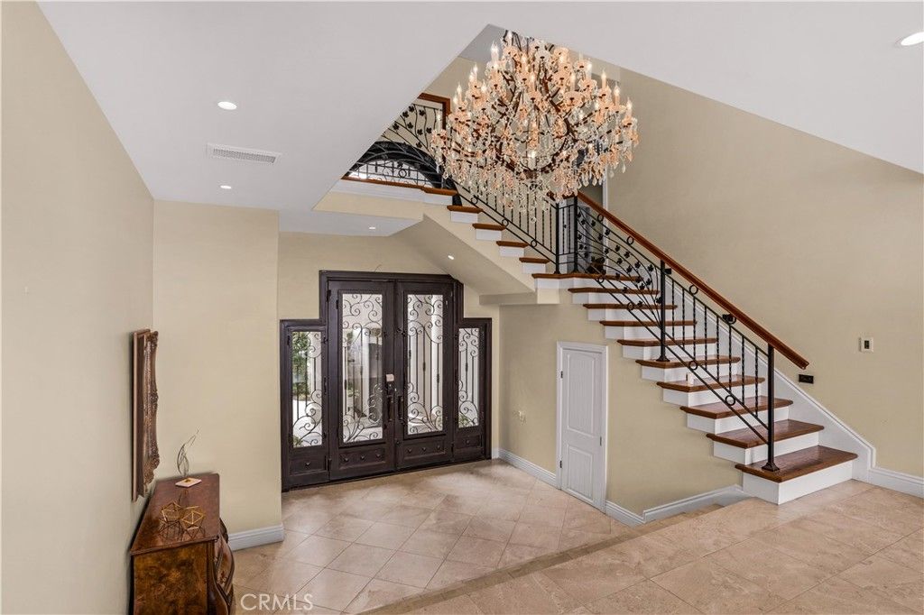 Image 22 of property listing at 29723 Eagle Point Drive, Canyon Lake, CA 92587