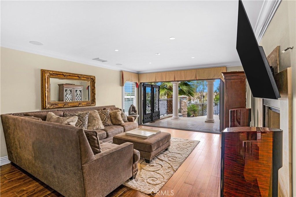 Image 26 of property listing at 29723 Eagle Point Drive, Canyon Lake, CA 92587