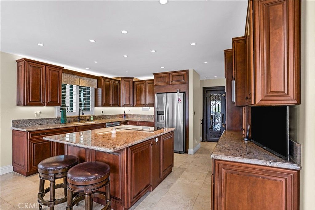 Image 32 of property listing at 29723 Eagle Point Drive, Canyon Lake, CA 92587