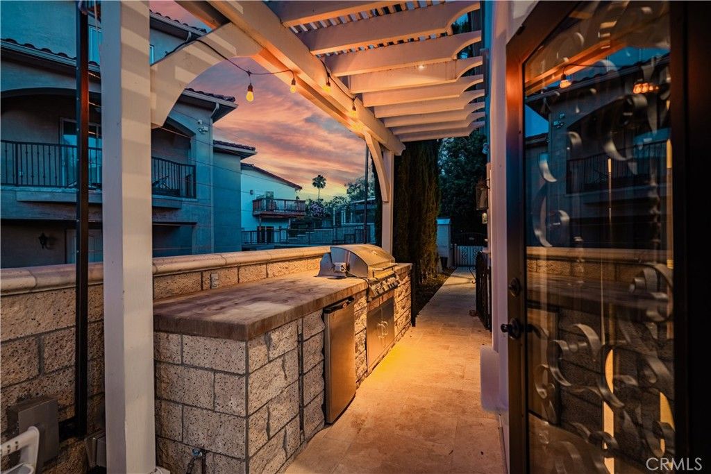 Image 9 of property listing at 29723 Eagle Point Drive, Canyon Lake, CA 92587