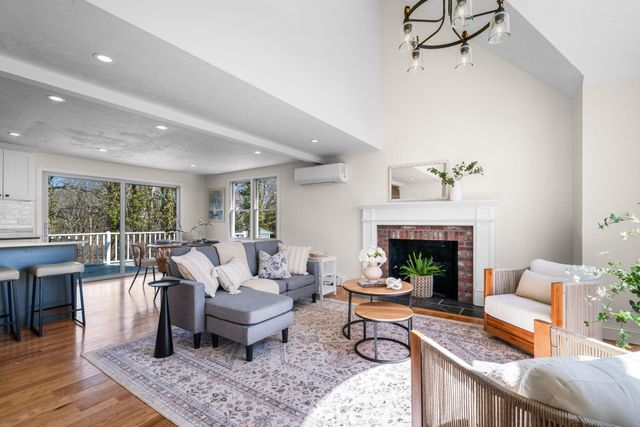 21 Pearl Lane, Teaticket, MA 02536