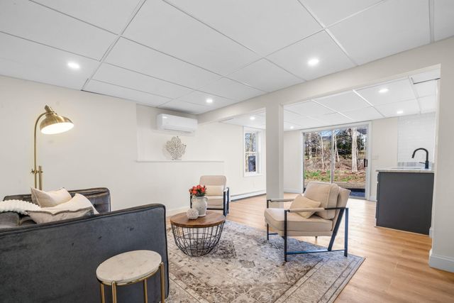 21 Pearl Lane, Teaticket, MA 02536