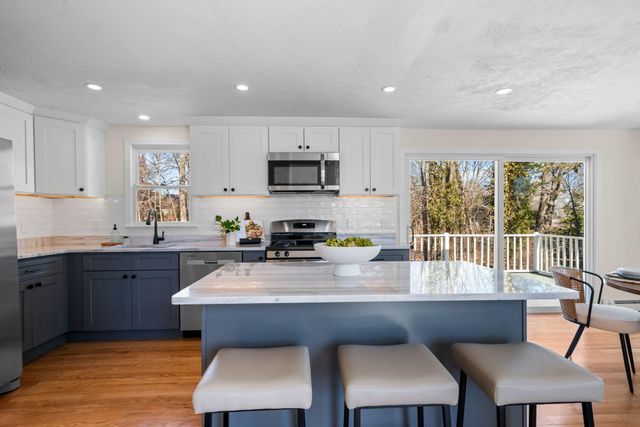 21 Pearl Lane, Teaticket, MA 02536