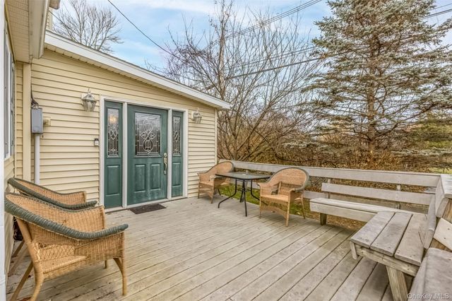 1896 Route 44 55, Modena, NY 12548