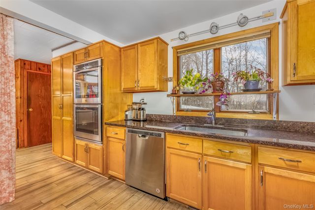 1896 Route 44 55, Modena, NY 12548