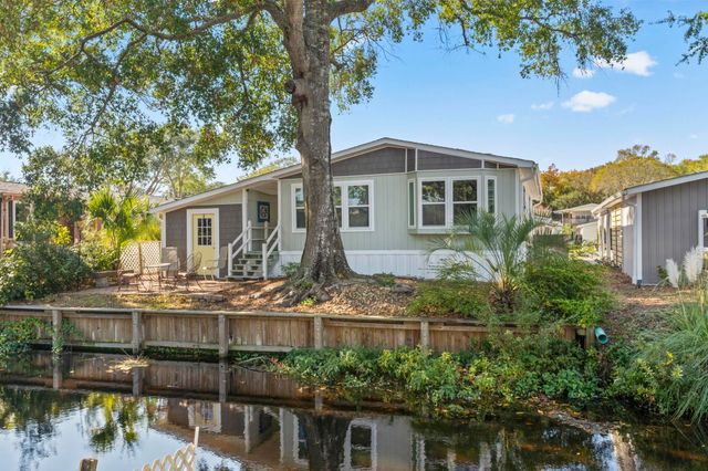 460 Fair Oaks Dr., Surfside Beach, SC 29575