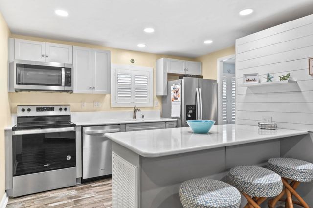 460 Fair Oaks Dr., Surfside Beach, SC 29575