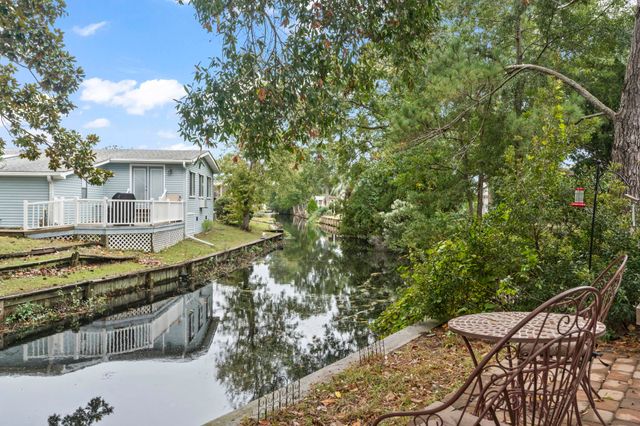 460 Fair Oaks Dr., Surfside Beach, SC 29575